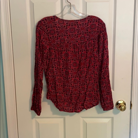 Maroon patterned blouse - Picture 2 of 2
